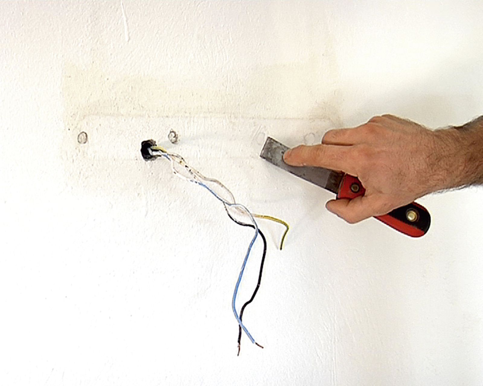 Cambiar aplique de pared paso 3 Cambiar aplique de pared paso 3