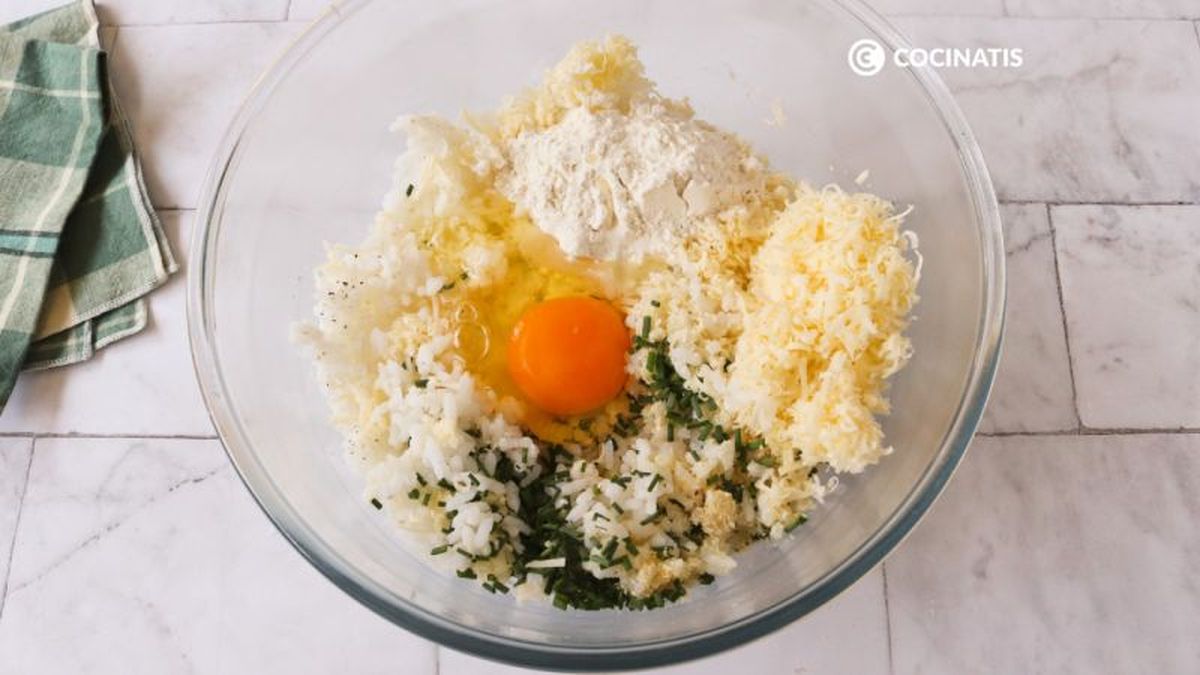 Preparamos la masa de arroz para las tortitas