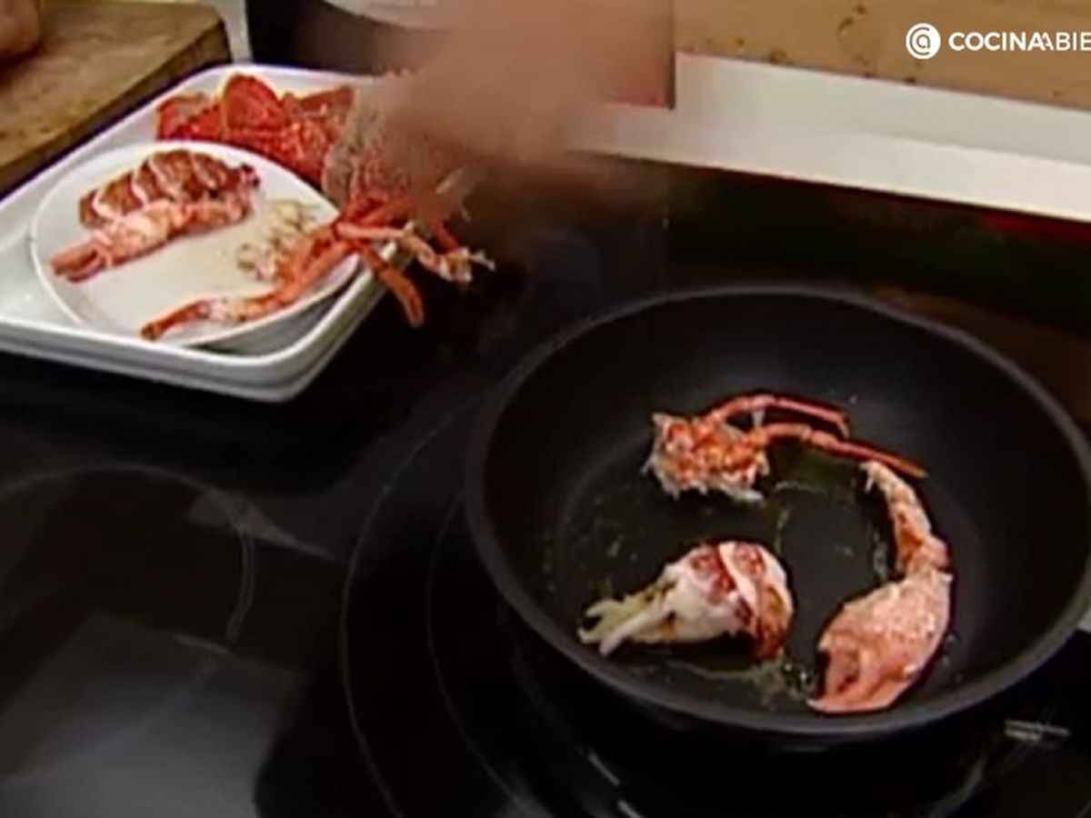 Saltea el bogavante en un chorrito de vinagreta