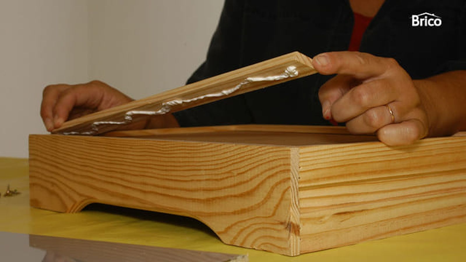 Brico 347 2 cajon zocalo cocina paso 4 Brico 347 2 cajon zocalo cocina paso 4