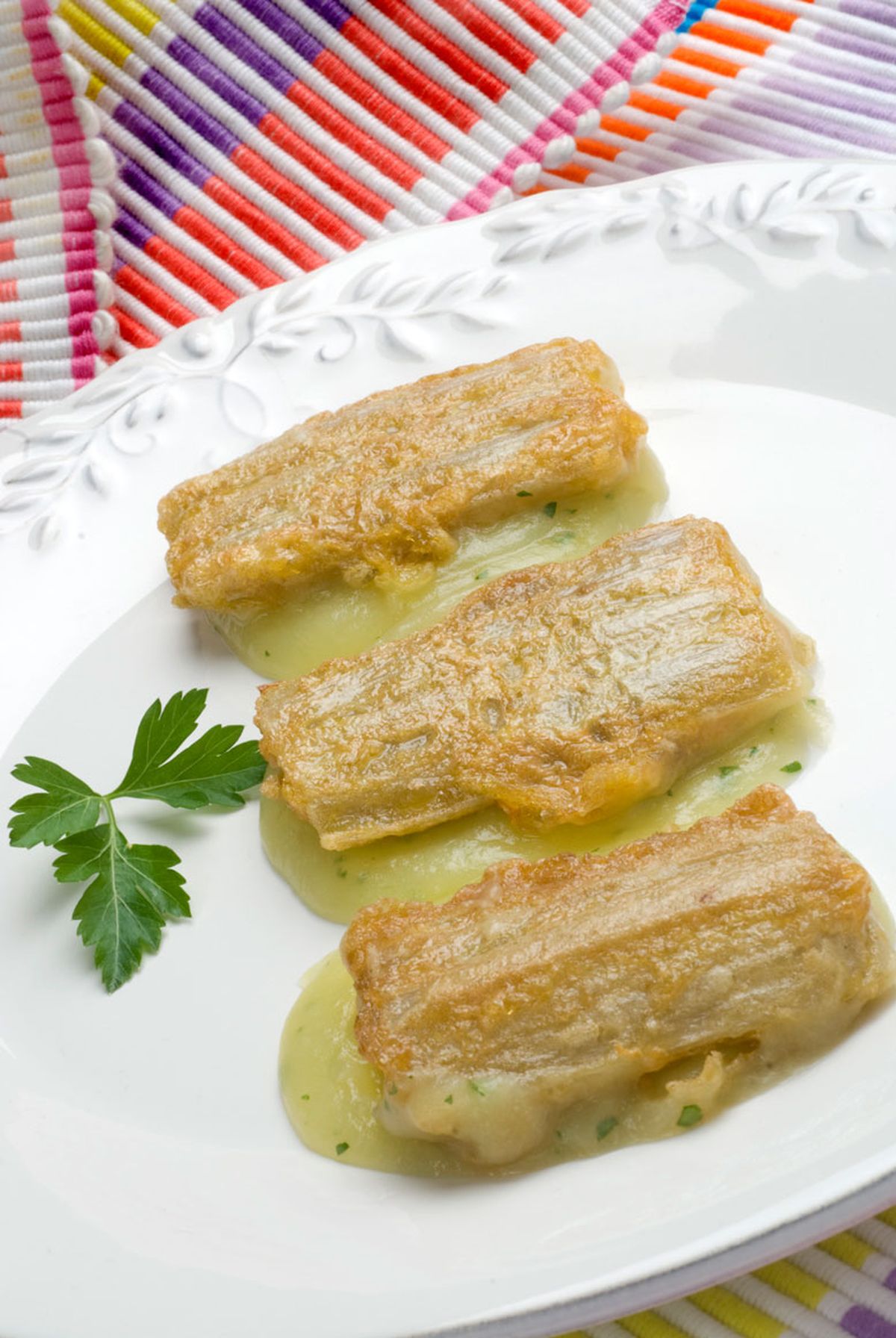 Pencas rellenas de bagna cauda