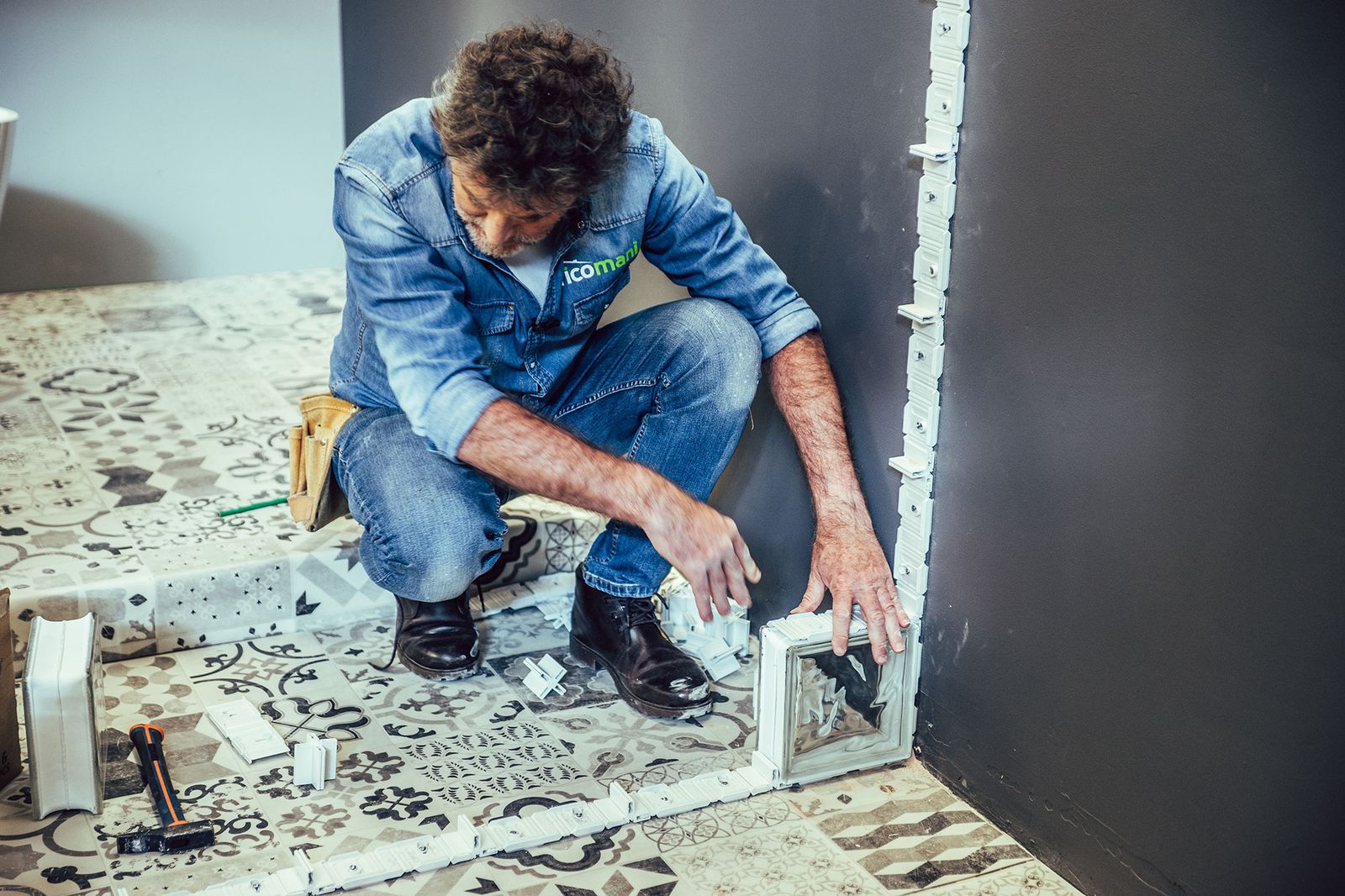 Cómo hacer una pared de bloques de vidrio paso 4