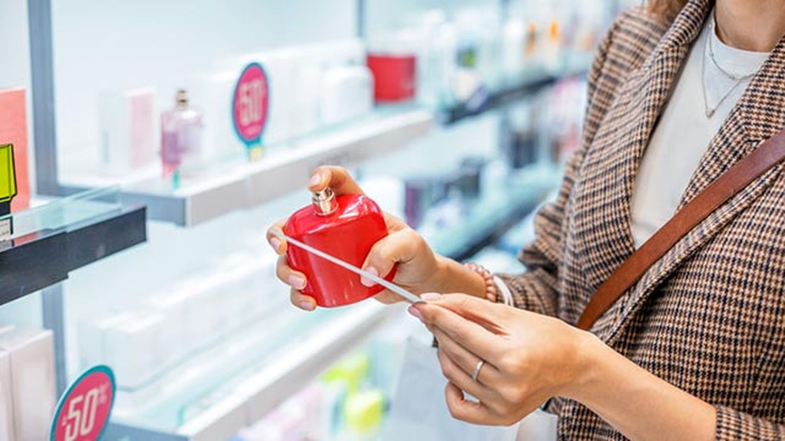 5 trucos para elegir un perfume y acertar siempre tira papel 5 trucos para elegir un perfume y acertar siempre tira papel
