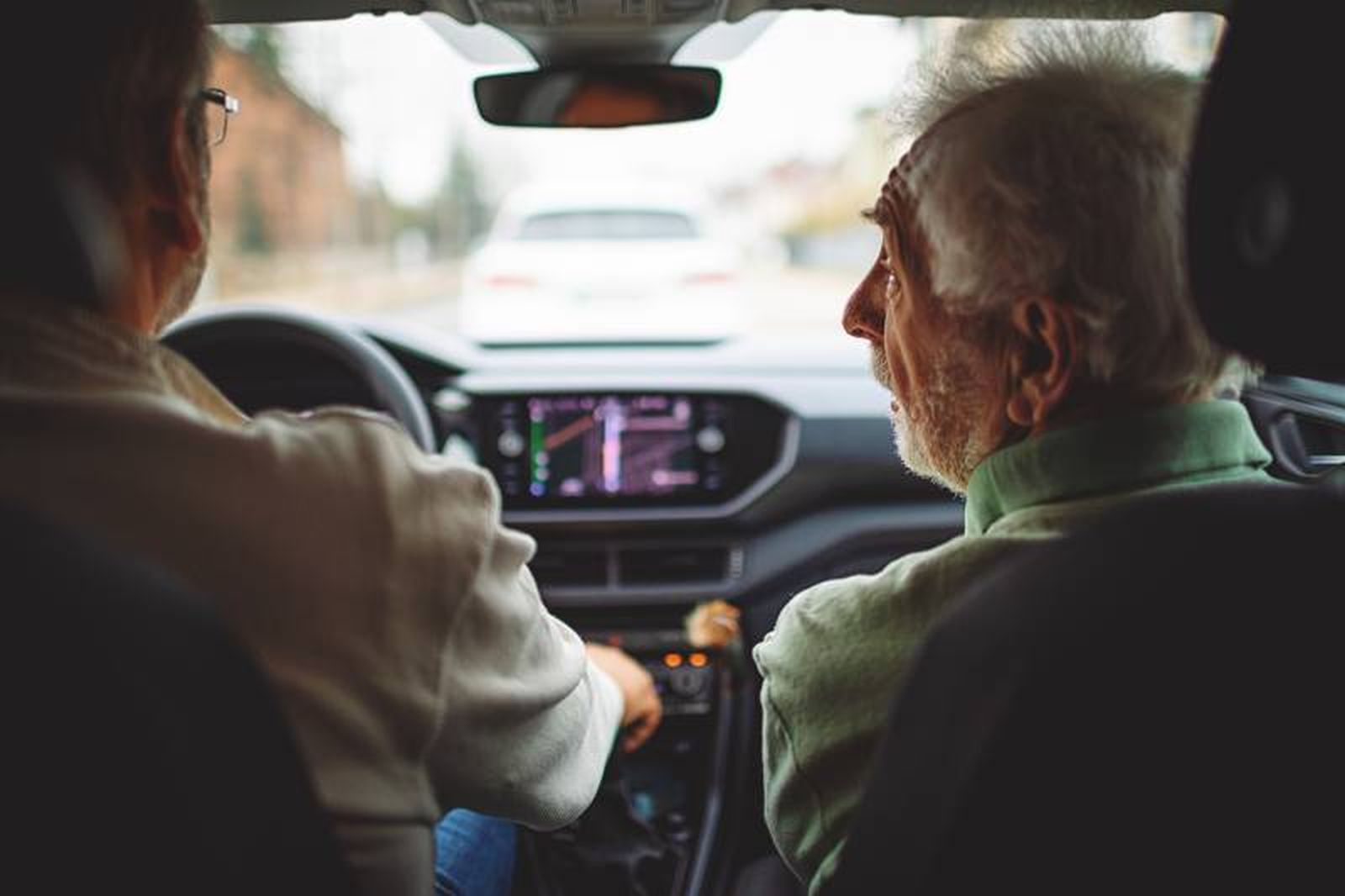 Renueva tu carnet de conducir de forma gratuita y sigue disfrutando de la carretera. Renueva tu carnet de conducir de forma gratuita y sigue disfrutando de la carretera.