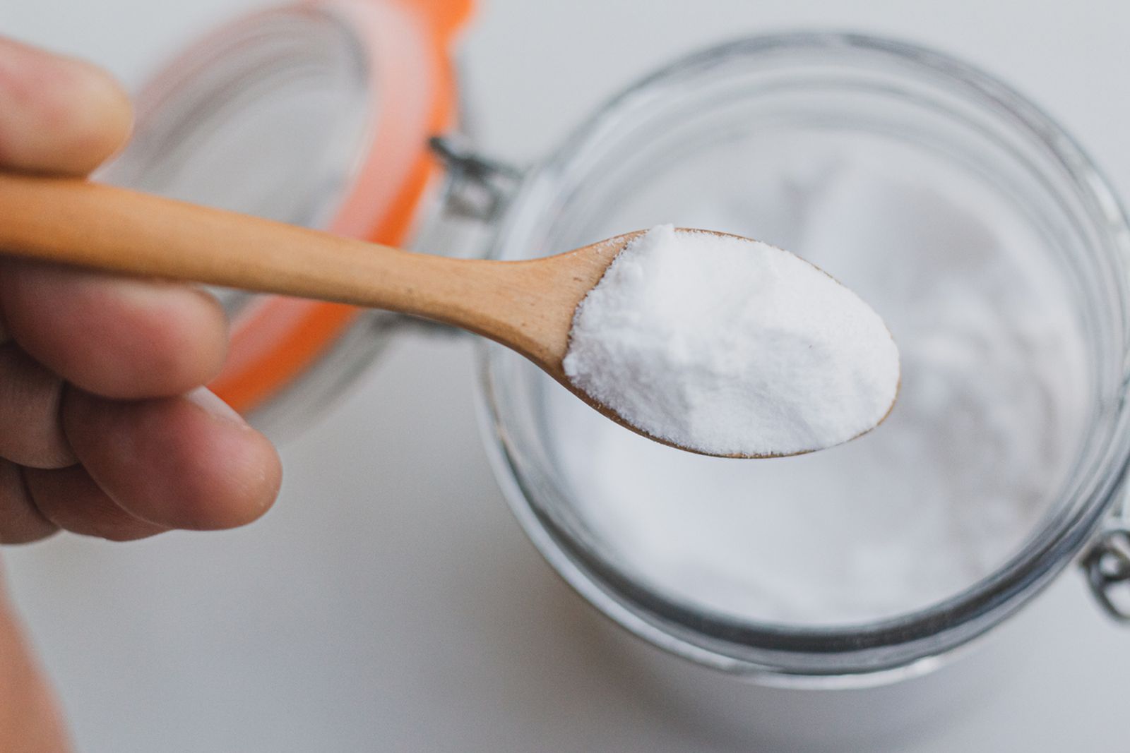 Añadir media cucharadita de bicarbonato puede acelerar la caramelización