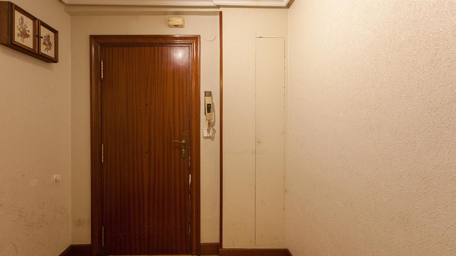 Deco752 recorar recibidor pequeño con mueble carton antes Deco752 recorar recibidor pequeño con mueble carton antes