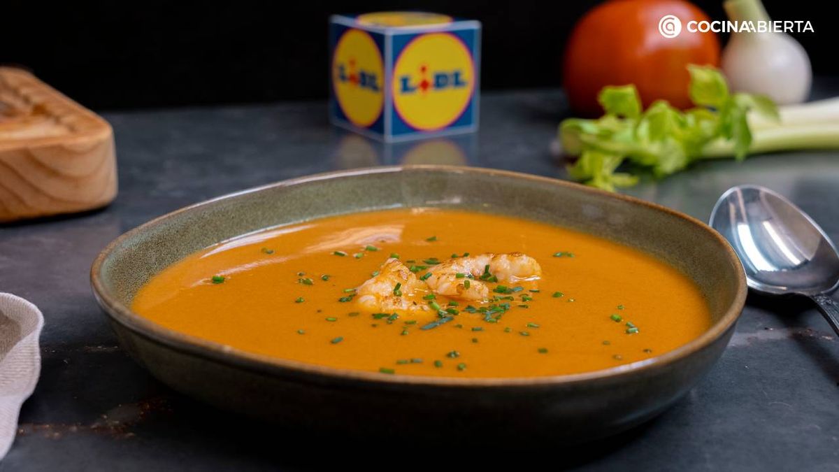 La crema de langostinos es un entrante exquisito perfecto para Navidad