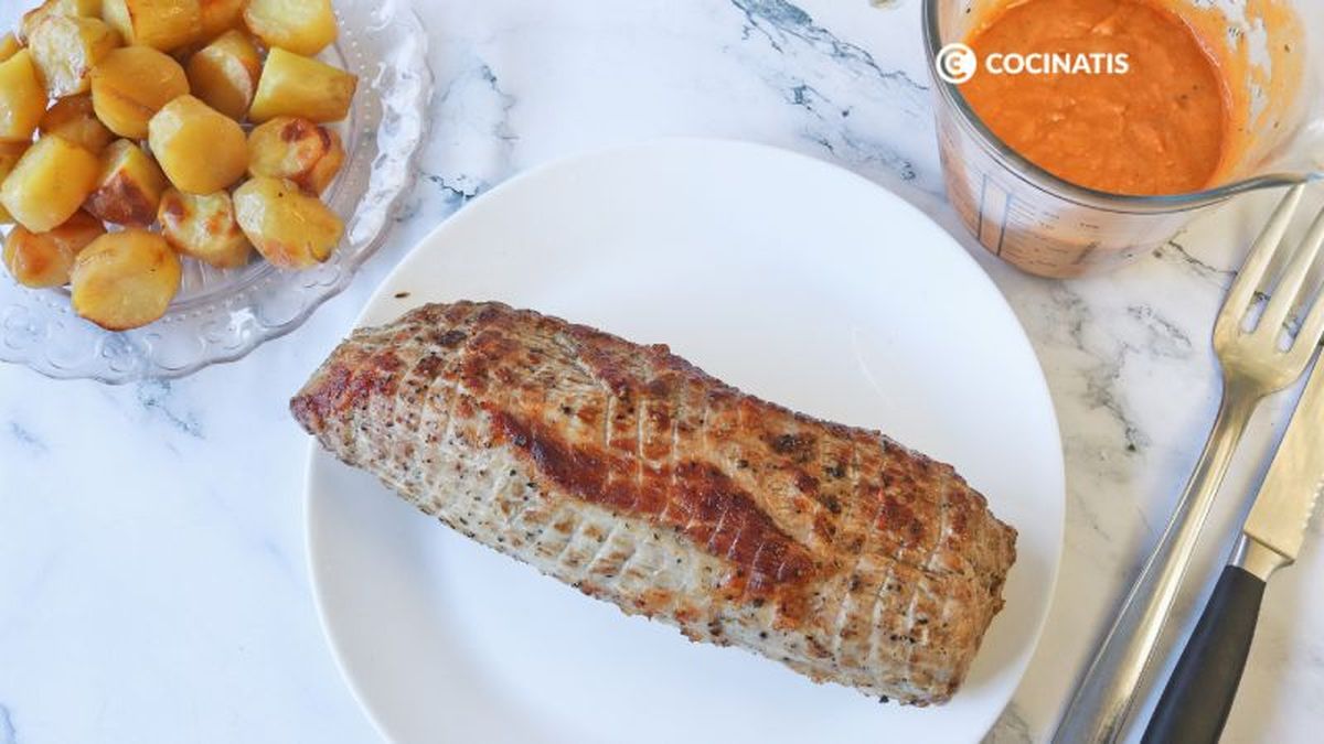 Preparamos el redondo de ternera y trituramos la salsa