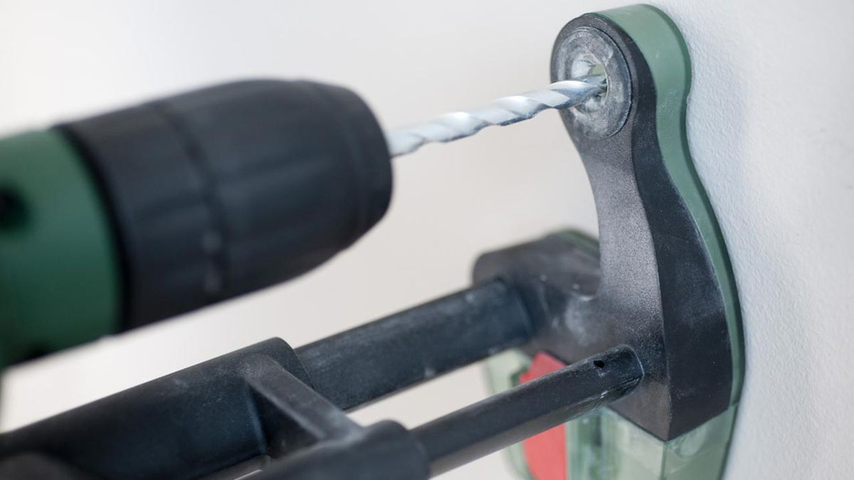 Bricomania 678 Fijar tv pared p3