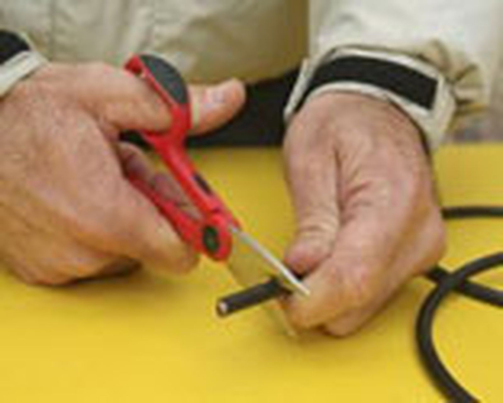 Brico 0485 1 montaje alargador estanco paso 3