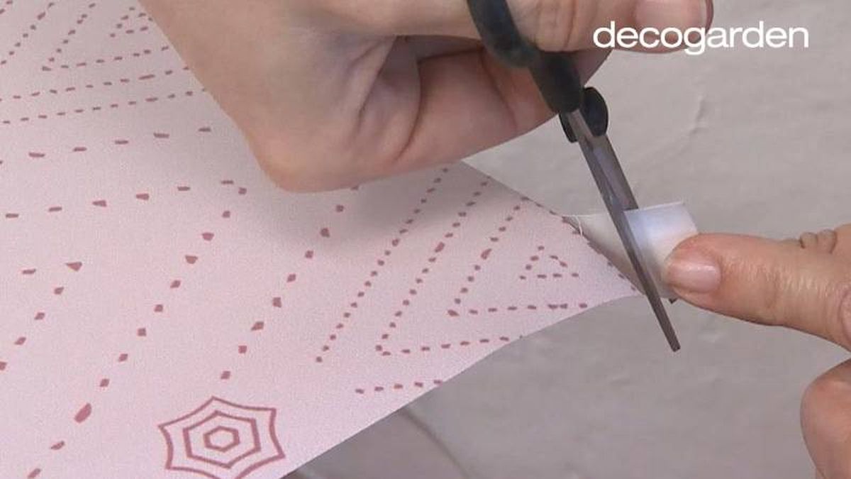 Cortar las esquinas del vinilo.