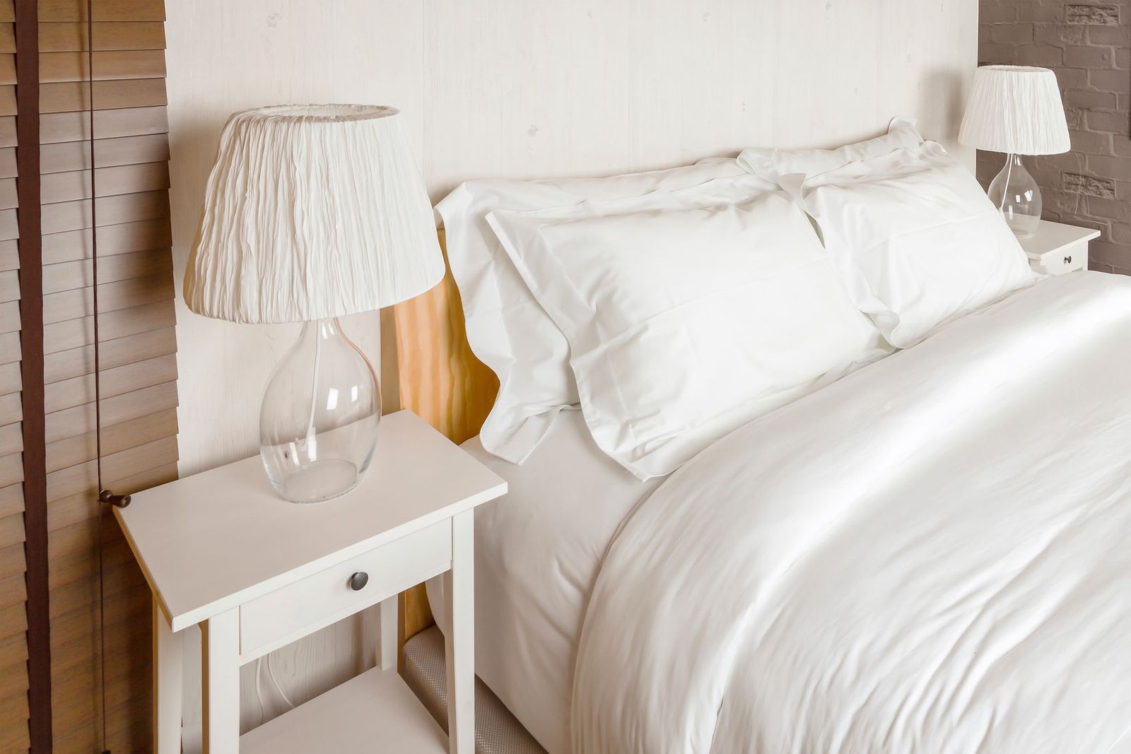 Cómo hacer que el dormitorio parezca más grande complementos Cómo hacer que el dormitorio parezca más grande complementos