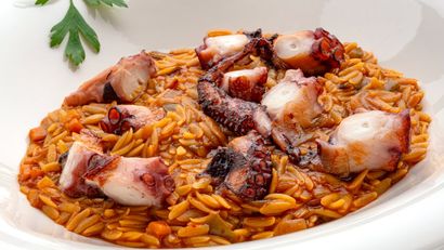 Orzo marinera con pulpo, receta de Karlos Arguiñano