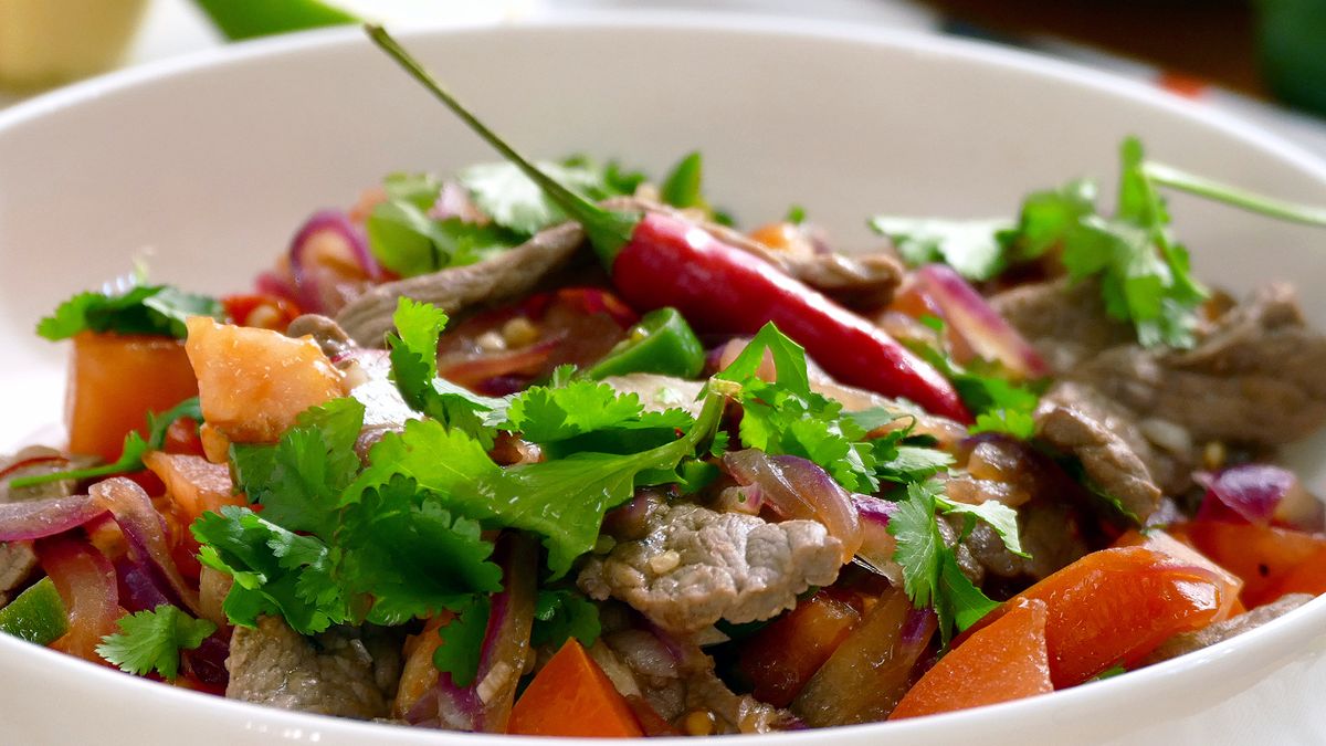 Ensalada tailandesa de ternera