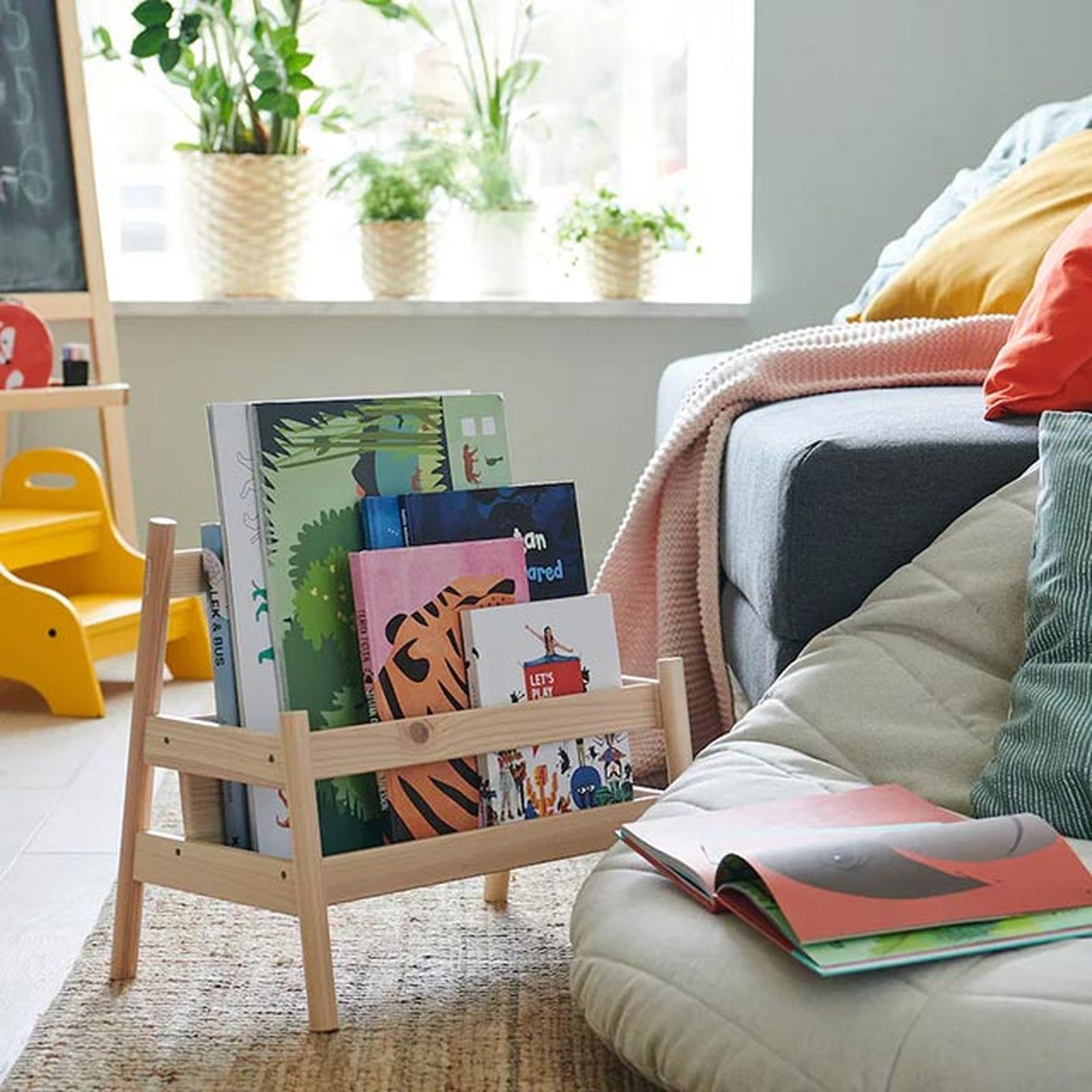 muebles montessori estanteria ikea