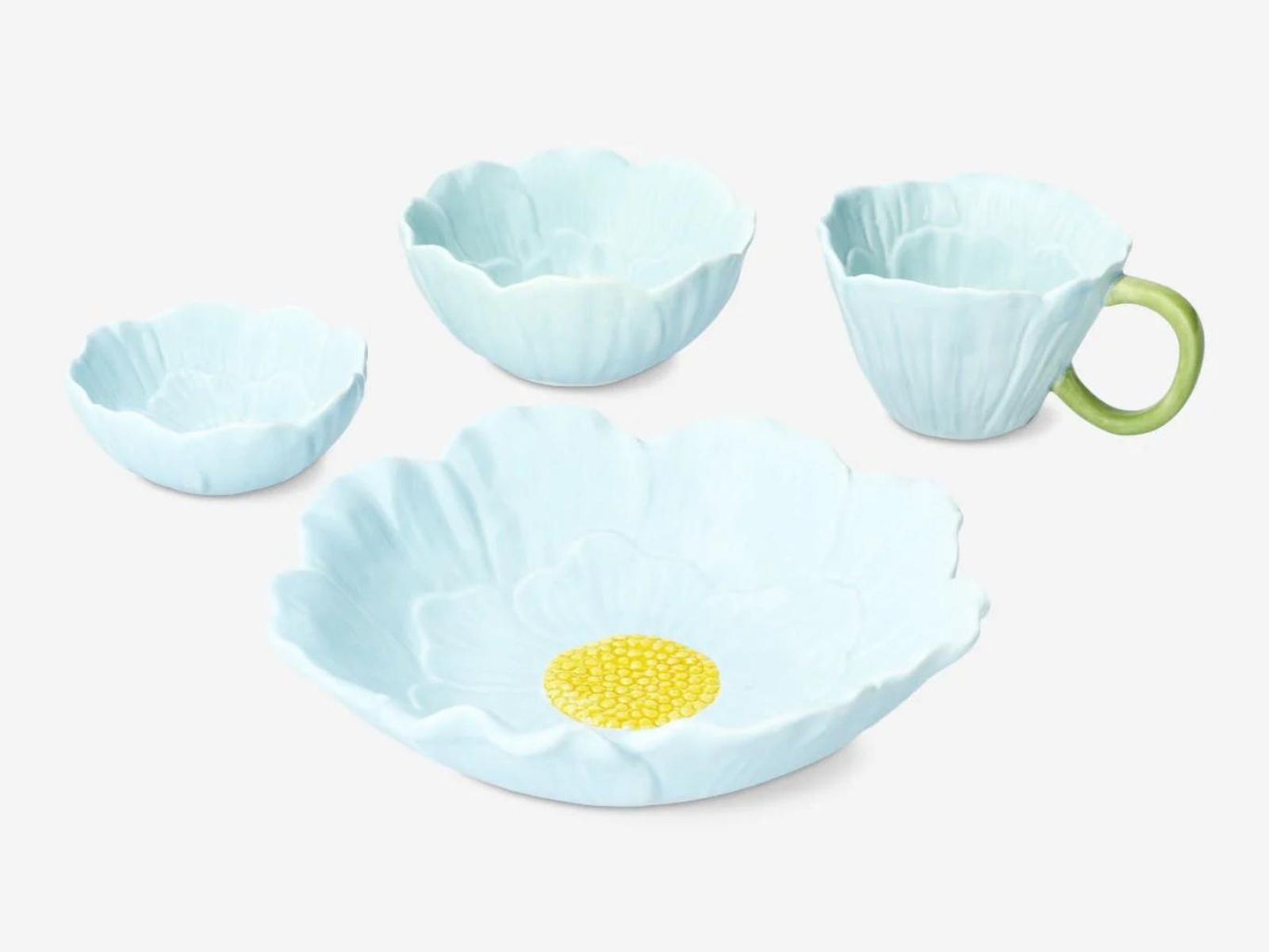 Colección de cerámica floral en azul. Colección de cerámica floral en azul.