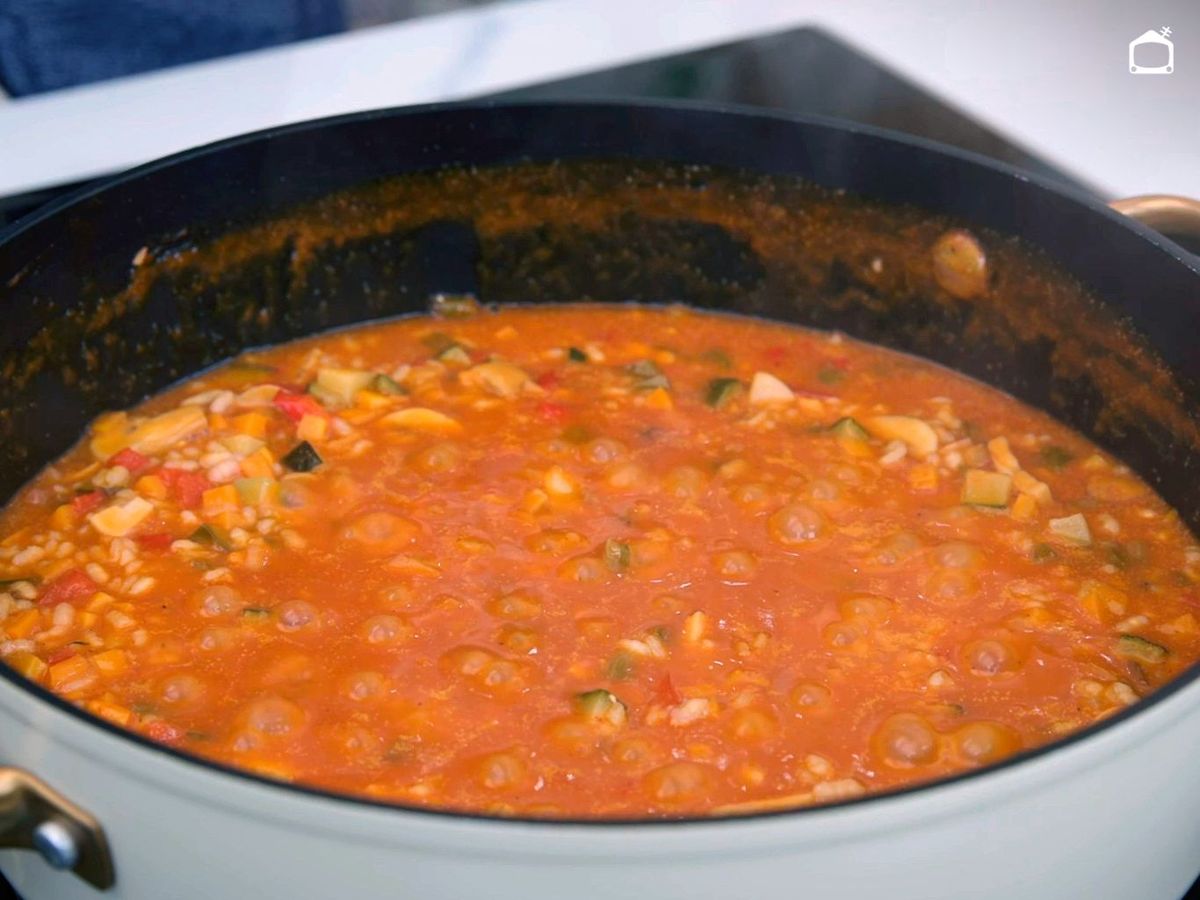 Cocer el arroz caldoso de verduras