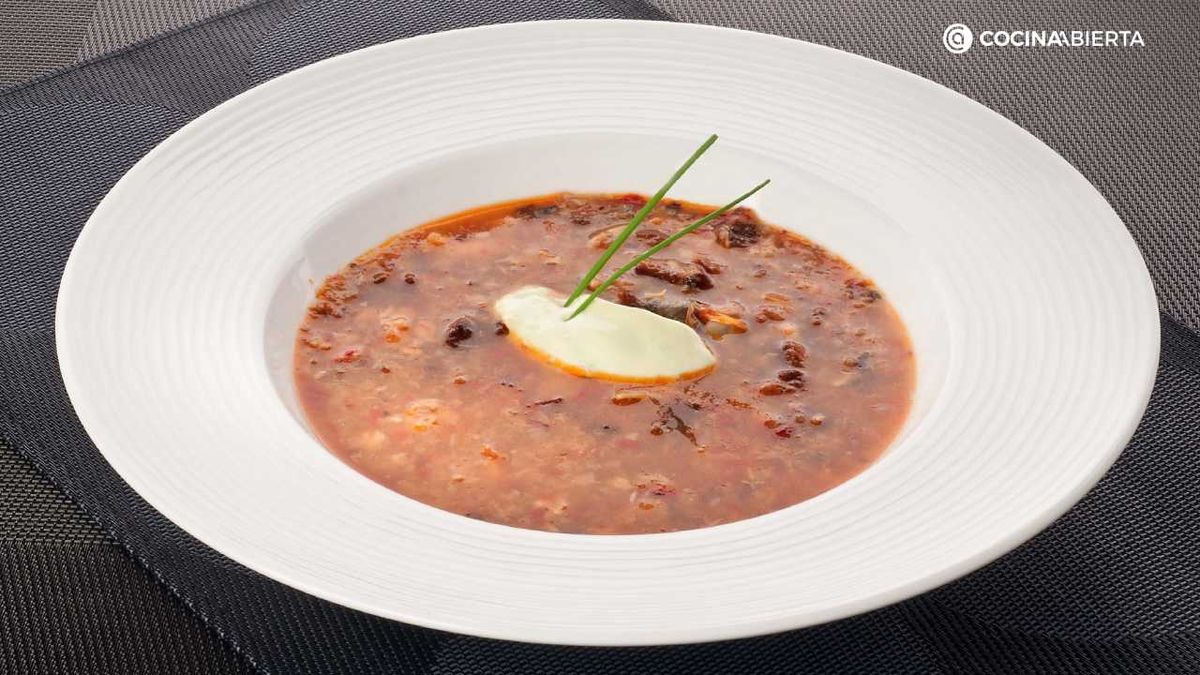 Bruno Oteiza te da el paso a paso para elaborar una deliciosa sopa de congrio