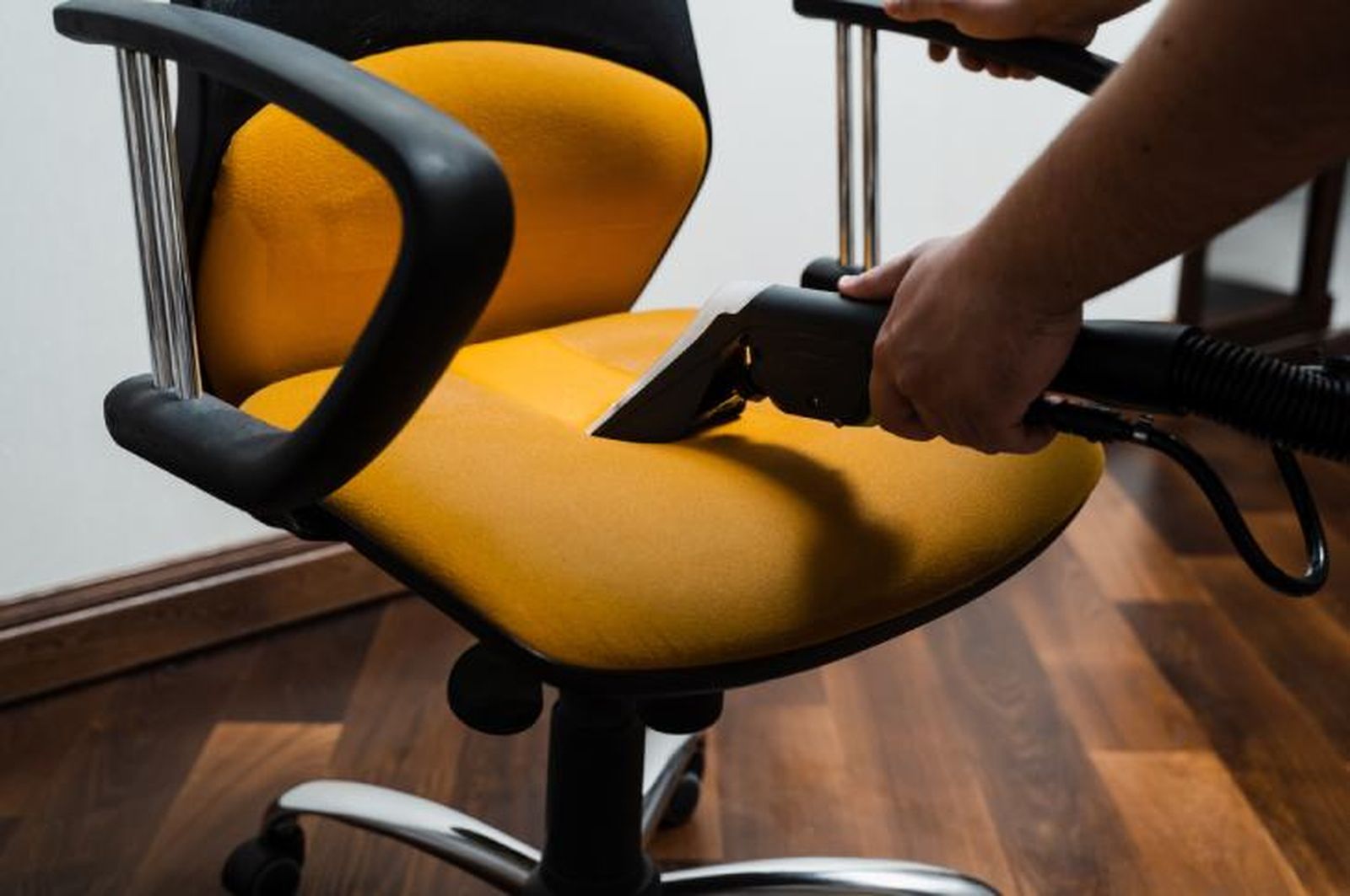 Aspira a fondo tu silla gaming una vez por semana Aspira a fondo tu silla gaming una vez por semana