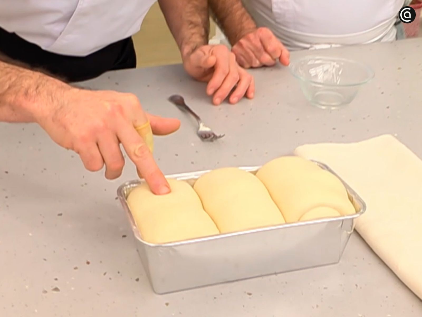 Truco para saber si la masa ha fermentado correctamente