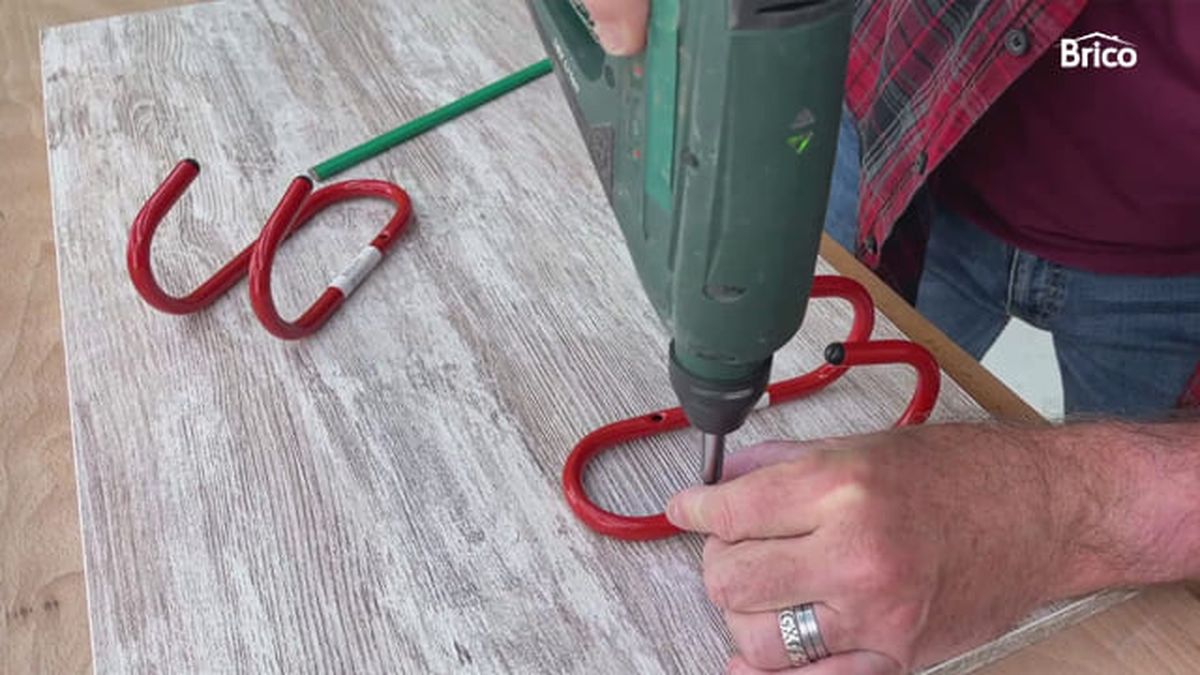 Bricomania 010 hacer una mesa colgante para balcón paso4