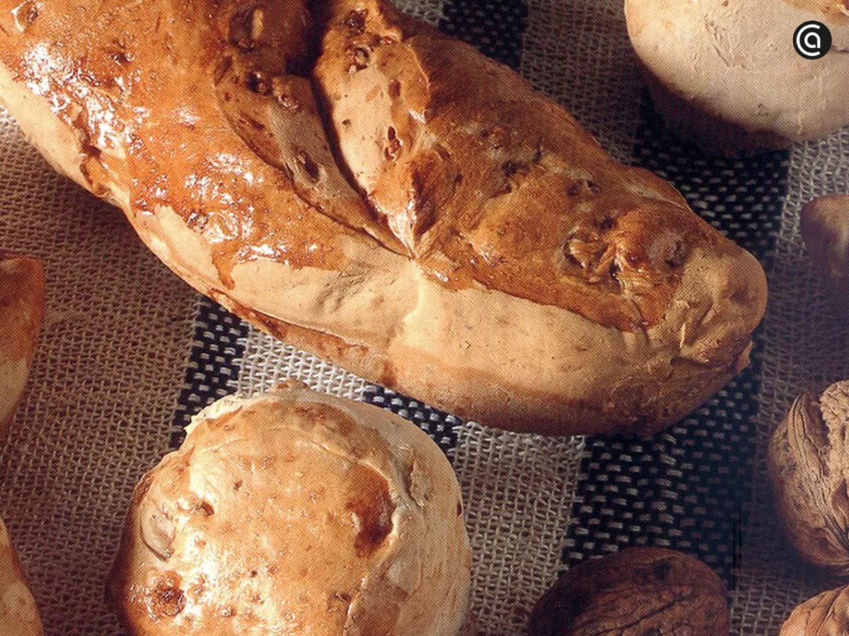 El toque rústico y crujiente que transforma cualquier bocado en un recuerdo casero.