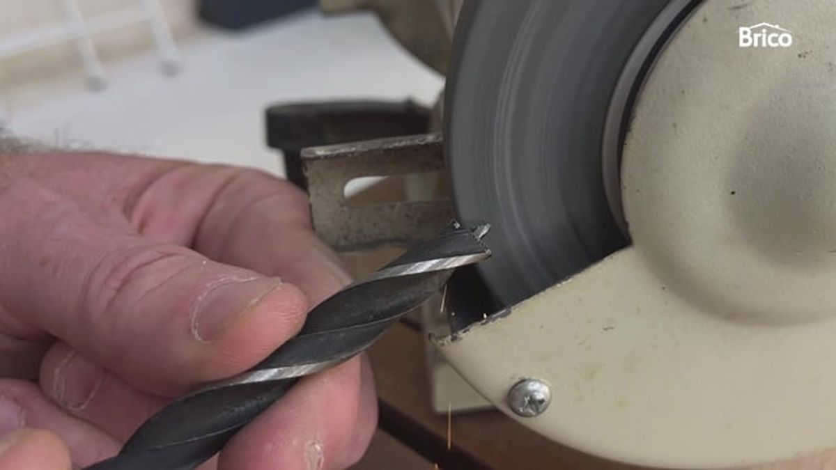 como afilar una broca para madera paso 3