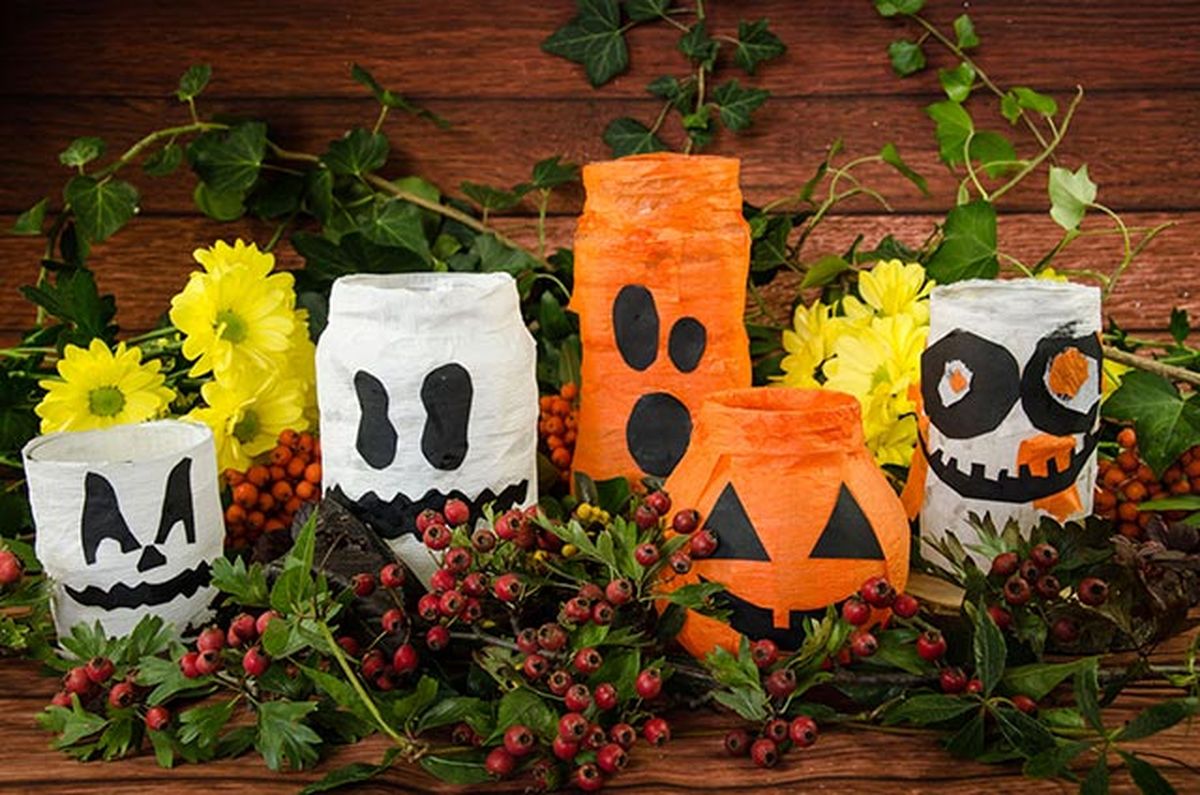 Vasos y tarros de cristal decorados para Halloween 5