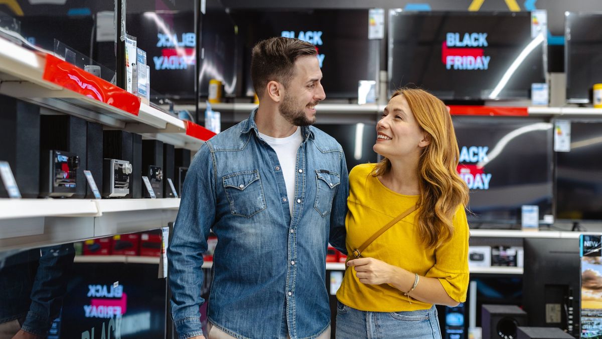 Por seguridad, comprueba que en el “Aviso legal” de la web aparecen los datos de la empresa