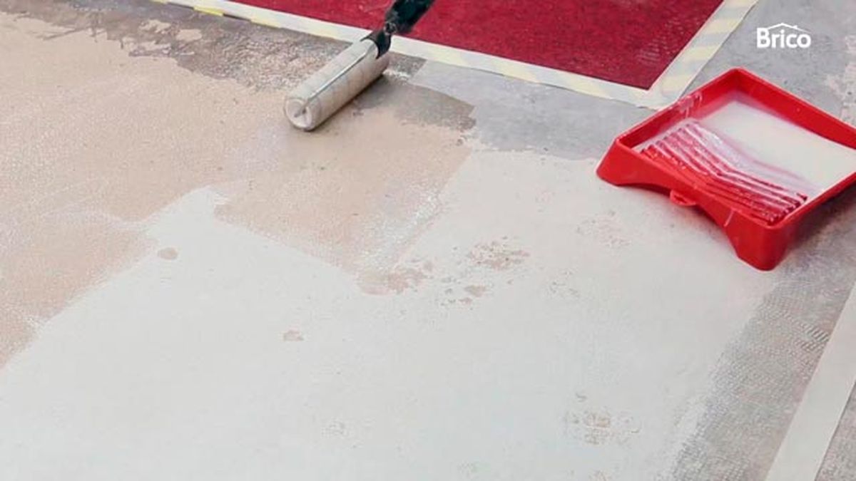 Sellador transparente de poliuretano para suelo de mortero paso 6