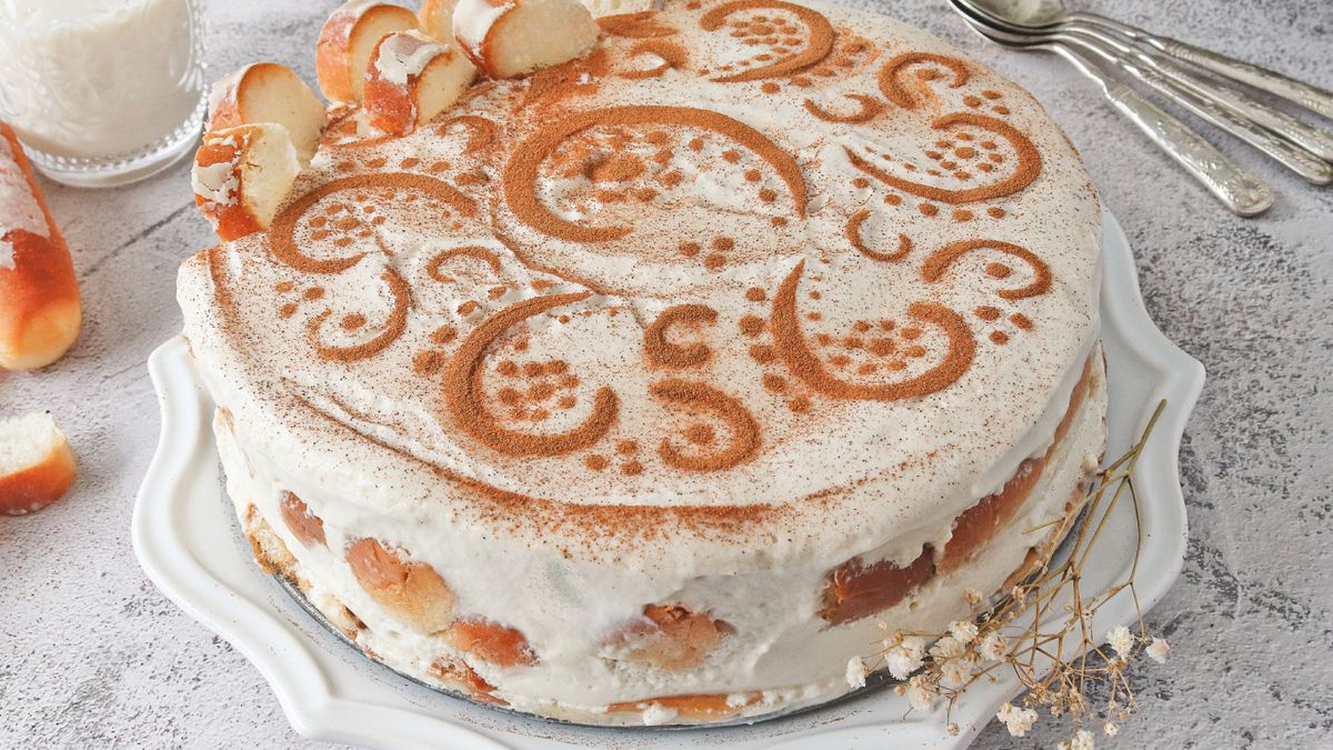 Tarta de horchata y fartons