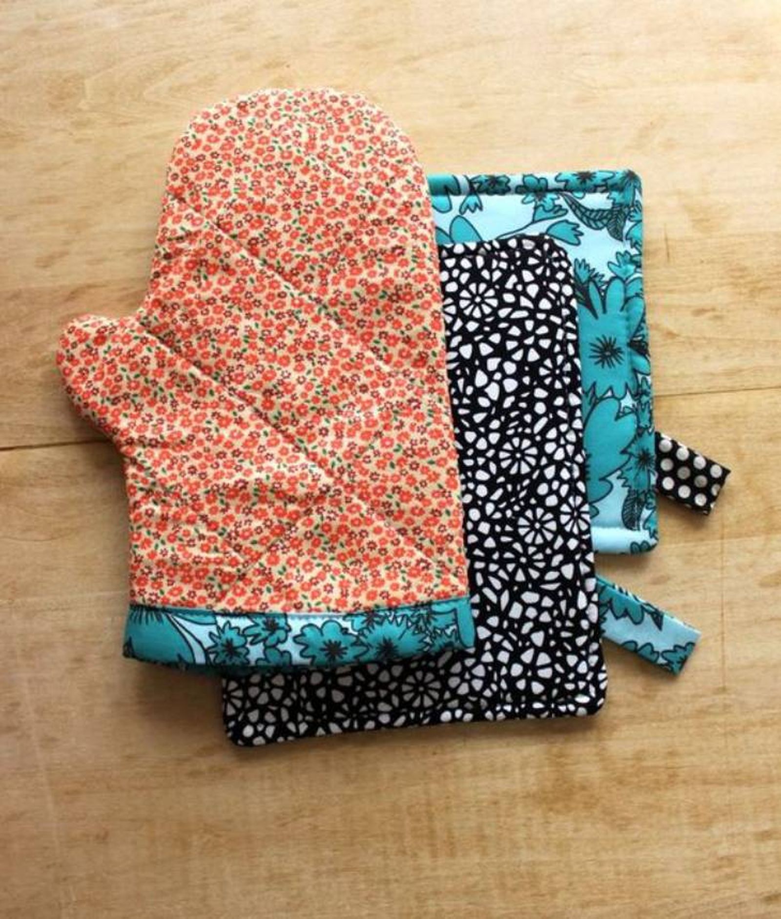reutilizar sabana vieja manoplas horno pinterest A Beautiful Mess reutilizar sabana vieja manoplas horno pinterest A Beautiful Mess