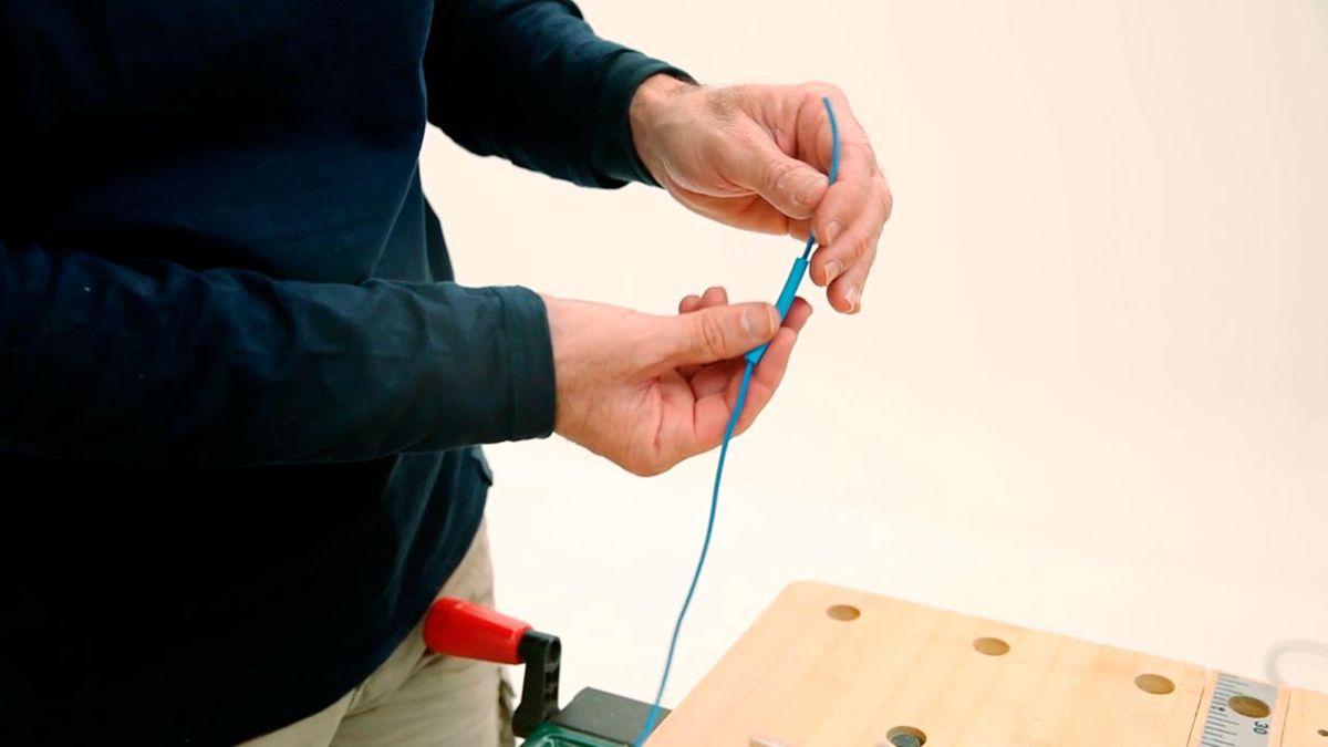 Cómo hacer conexión eléctrica con un tubo termoretráctil paso 3