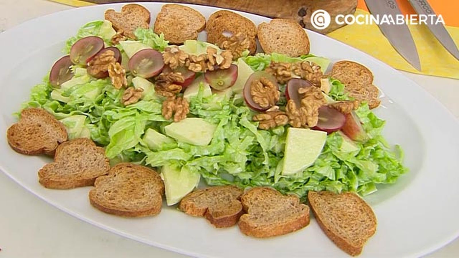receta ensalada waldorf con apio y manzana karl6735 paso4 receta ensalada waldorf con apio y manzana karl6735 paso4