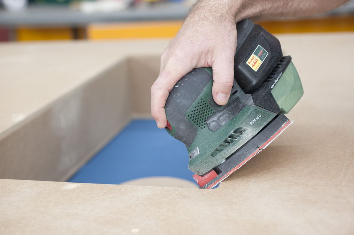 Bricomania 687 Mueble multimedia giratorio p12