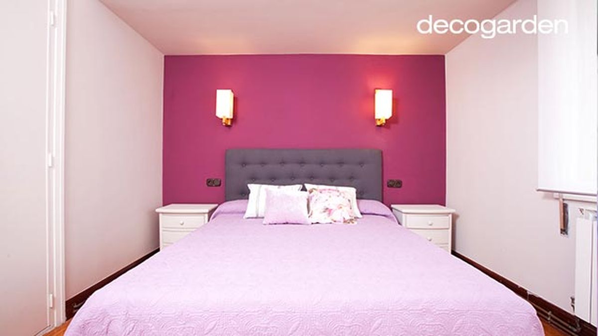 Dormitorio de matrimonio morado, ¡con cabecero capitoné!