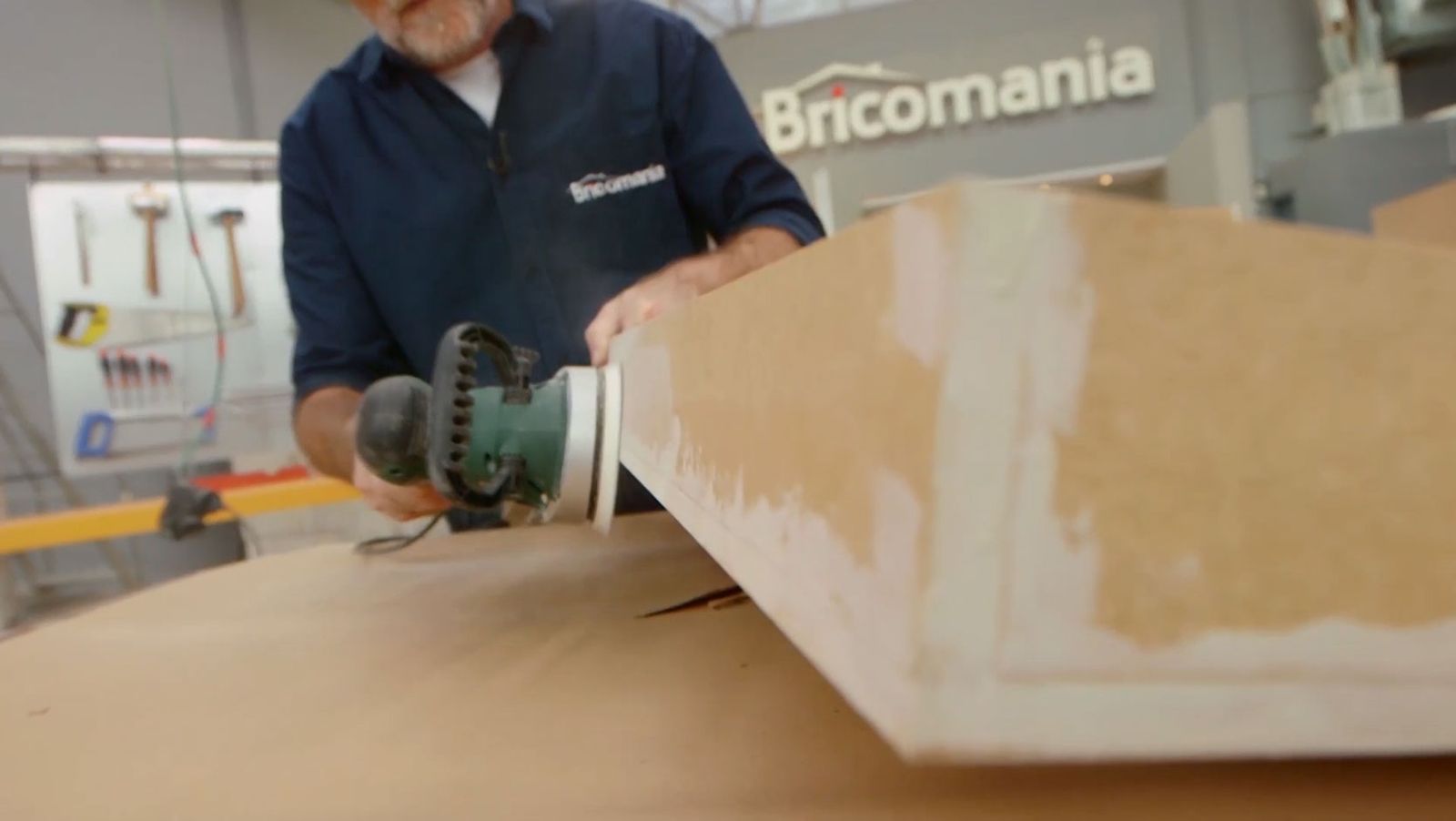 Cómo hacer un zapatero con forma de caja de zapatillas paso 8 Cómo hacer un zapatero con forma de caja de zapatillas paso 8