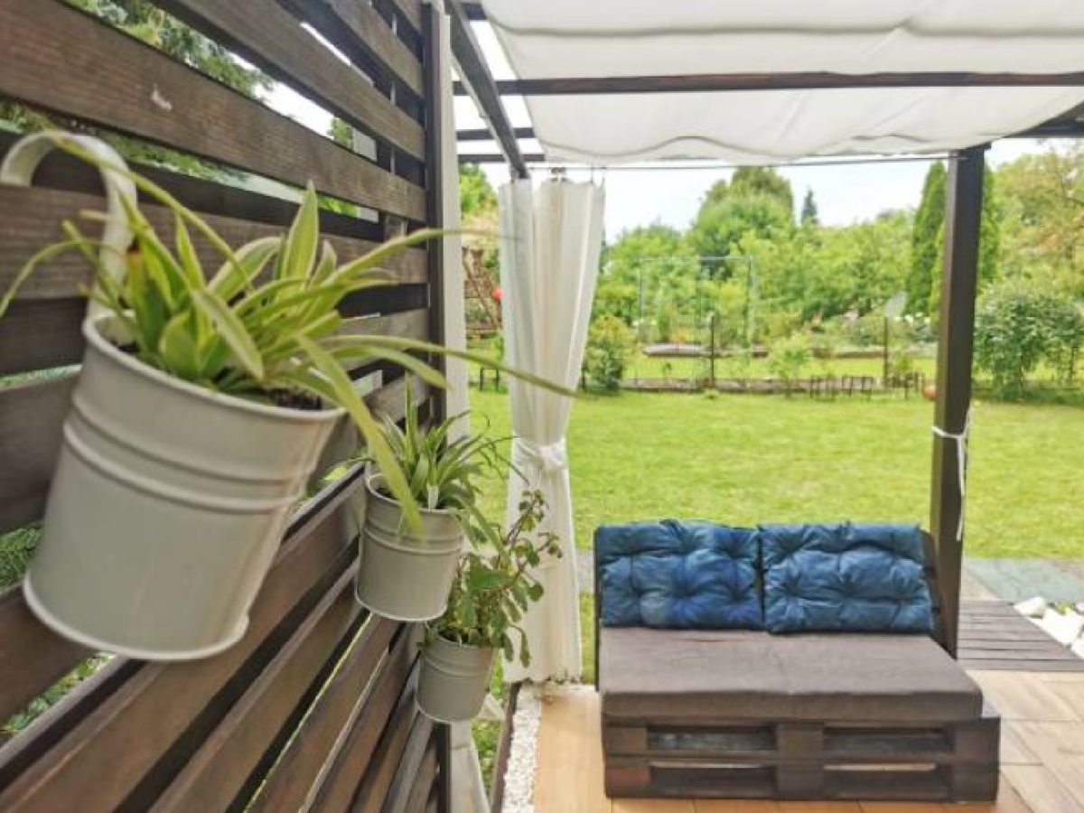 No te olvides de añadir zonas de sombra en tu jardín