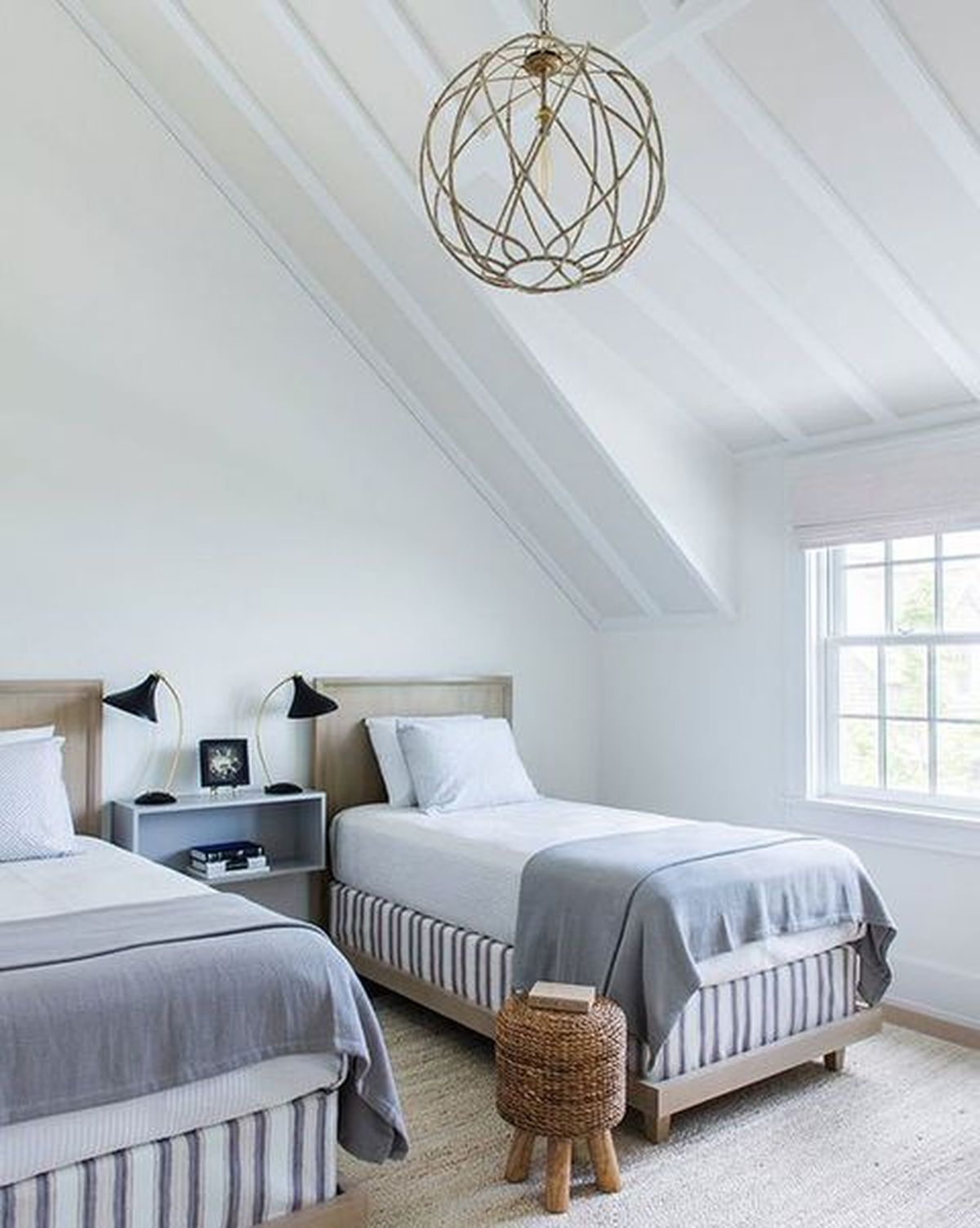 dos camas habitacion pequena 3