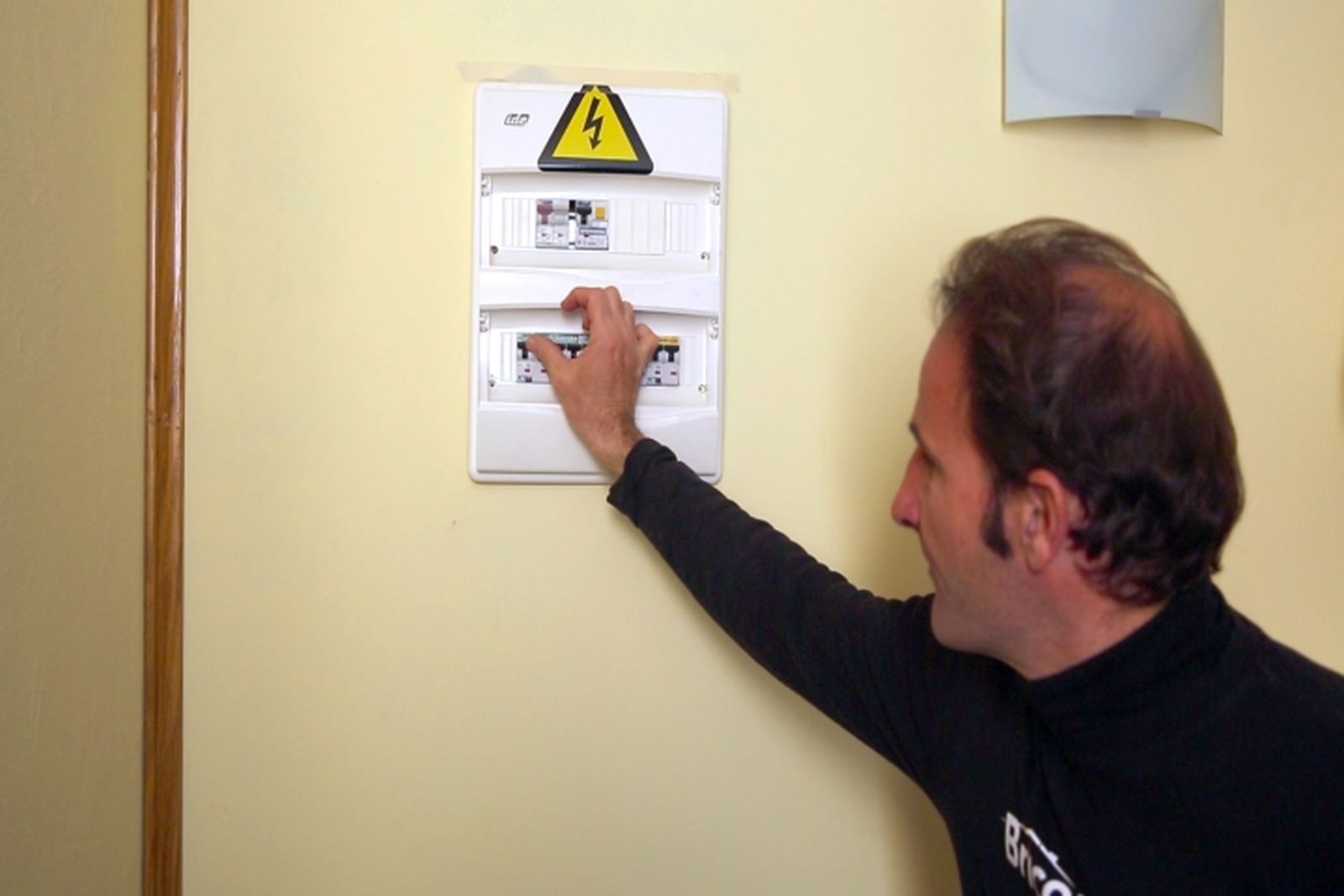 Localizar avería en instalación eléctrica paso 9 Localizar avería en instalación eléctrica paso 9