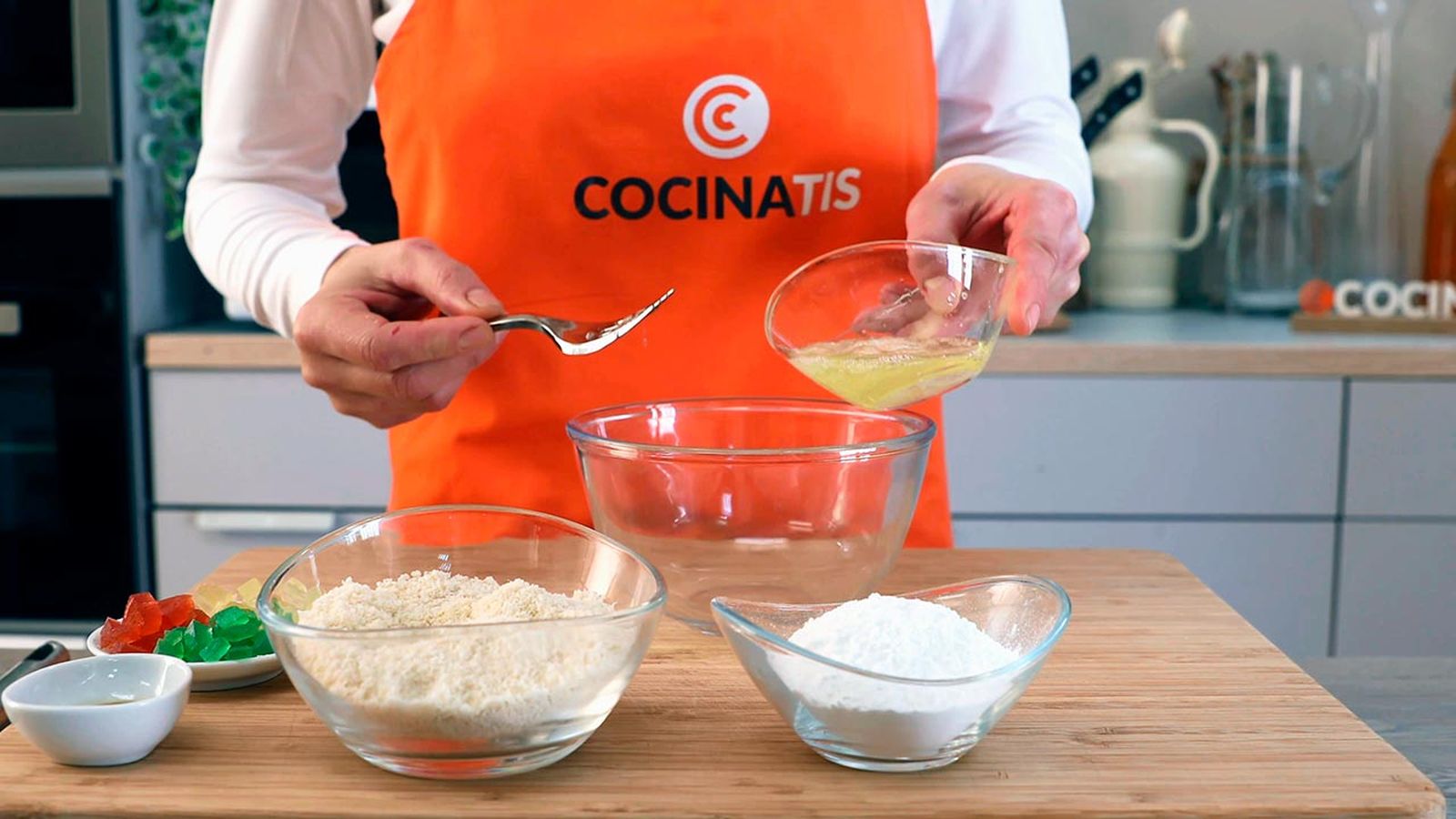 Receta de turrón de mazapán y frutas confitadas paso 2 Receta de turrón de mazapán y frutas confitadas paso 2