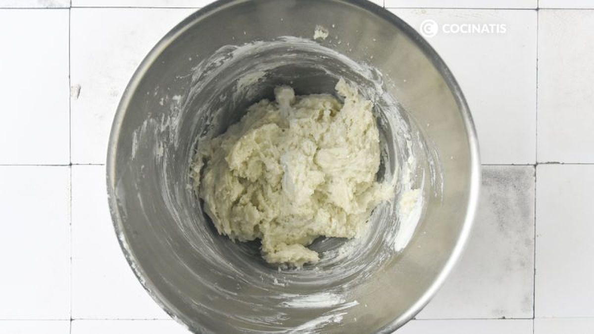 Preparamos la masa del bizcocho