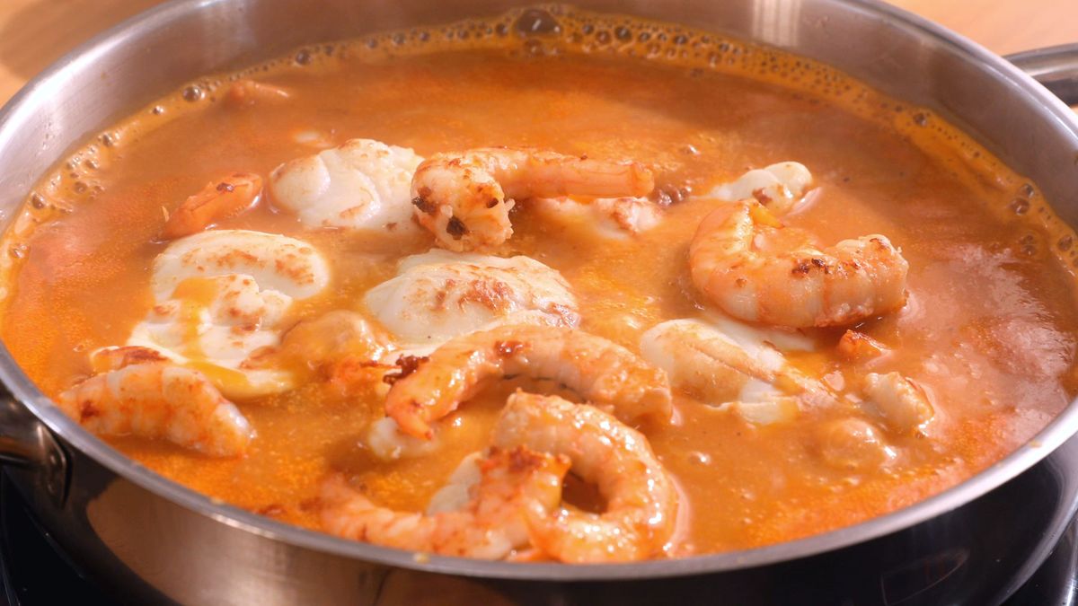 Rape con salsa americana  paso 6