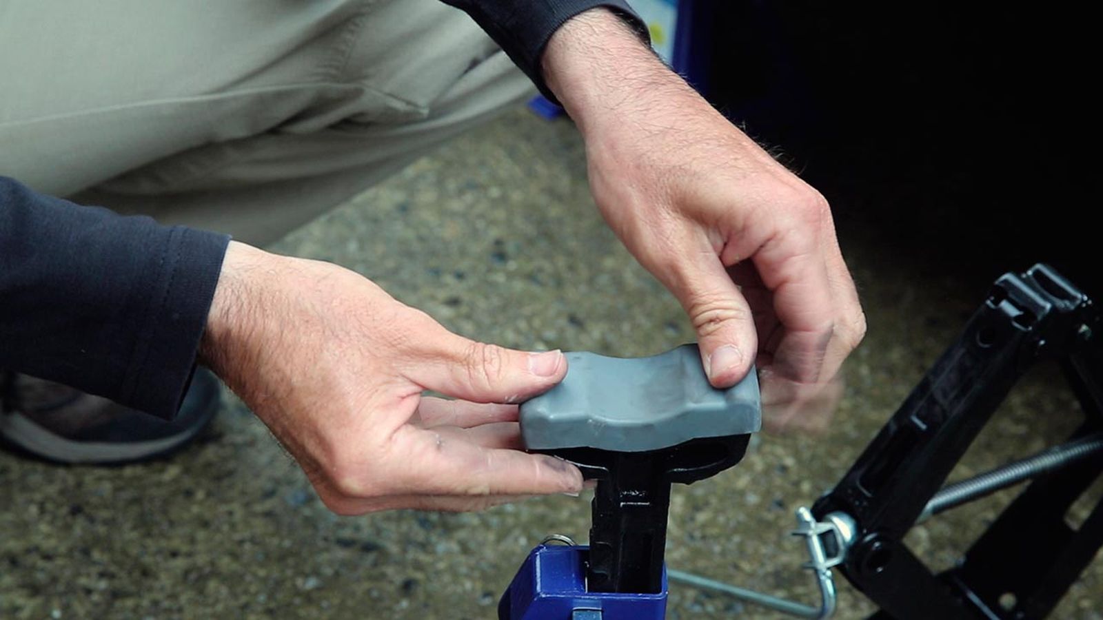 Cómo utilizar un caballete con cremallera paso 5 Cómo utilizar un caballete con cremallera paso 5
