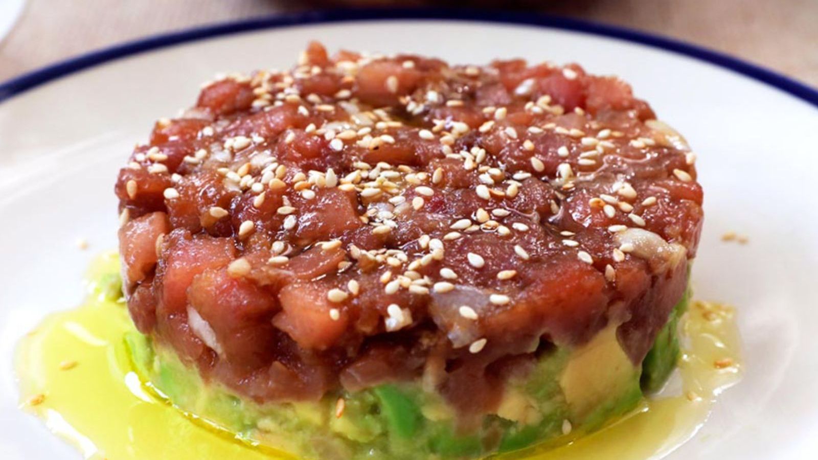 Tartar de atún rojo y aguacate