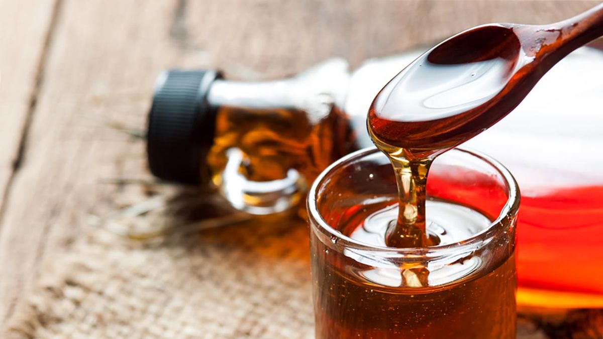 Endulzantes naturales para sustituir el azúcar en bizcochos y otros postres  sirope de arce