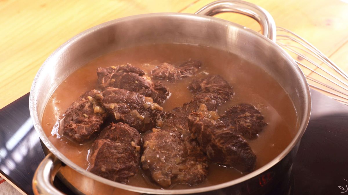 Carrilleras de cerdo al vino tino  paso 6