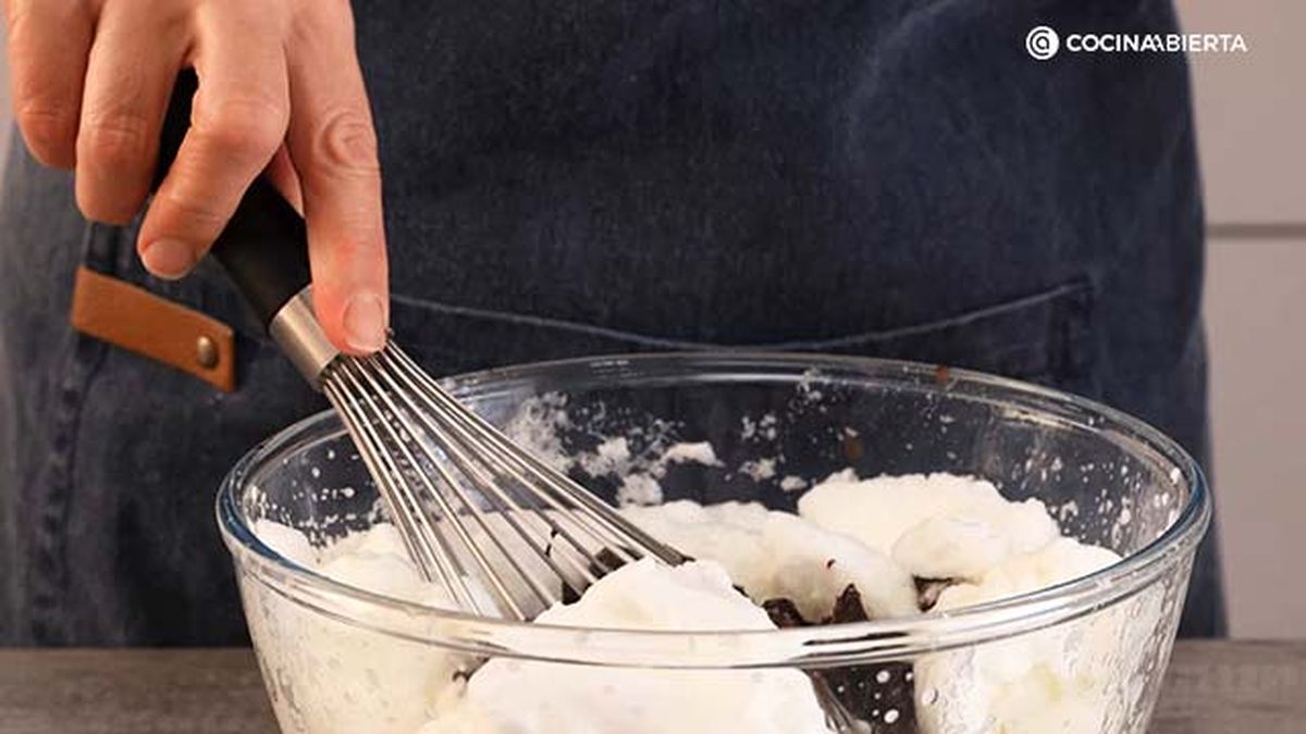 CTIS0942 receta pastel chocolate 2 ingredientes paso 5