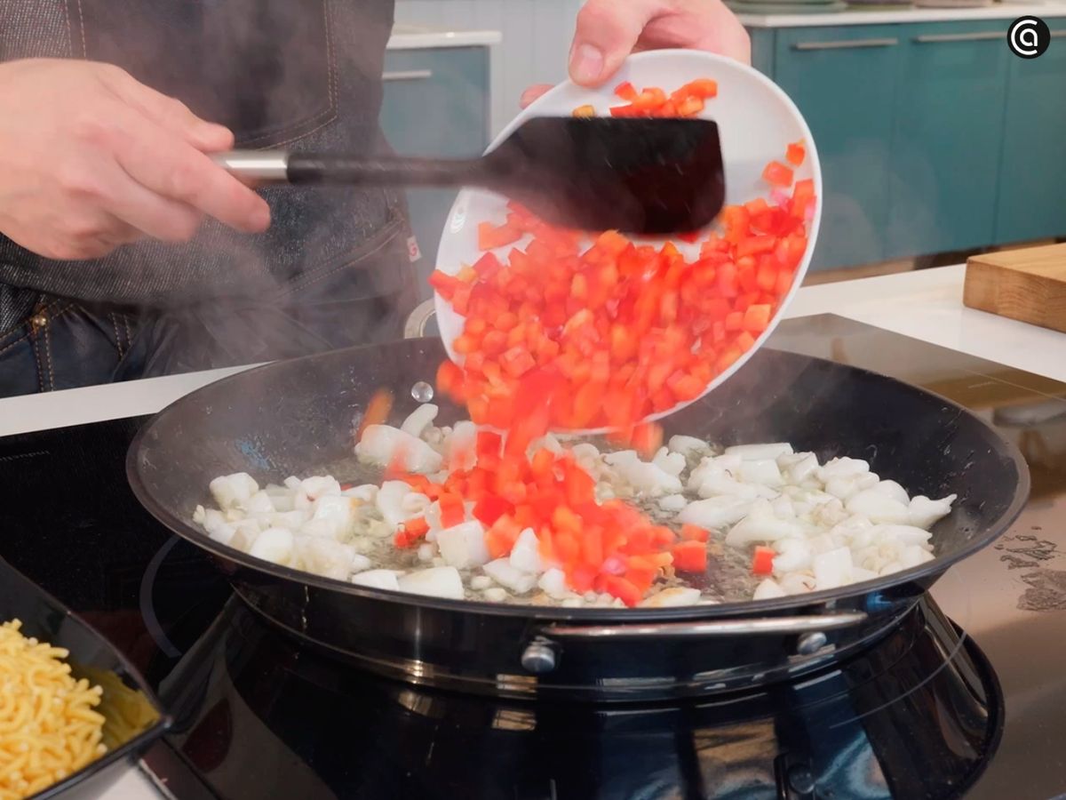 fideuá con sepia - paso 2