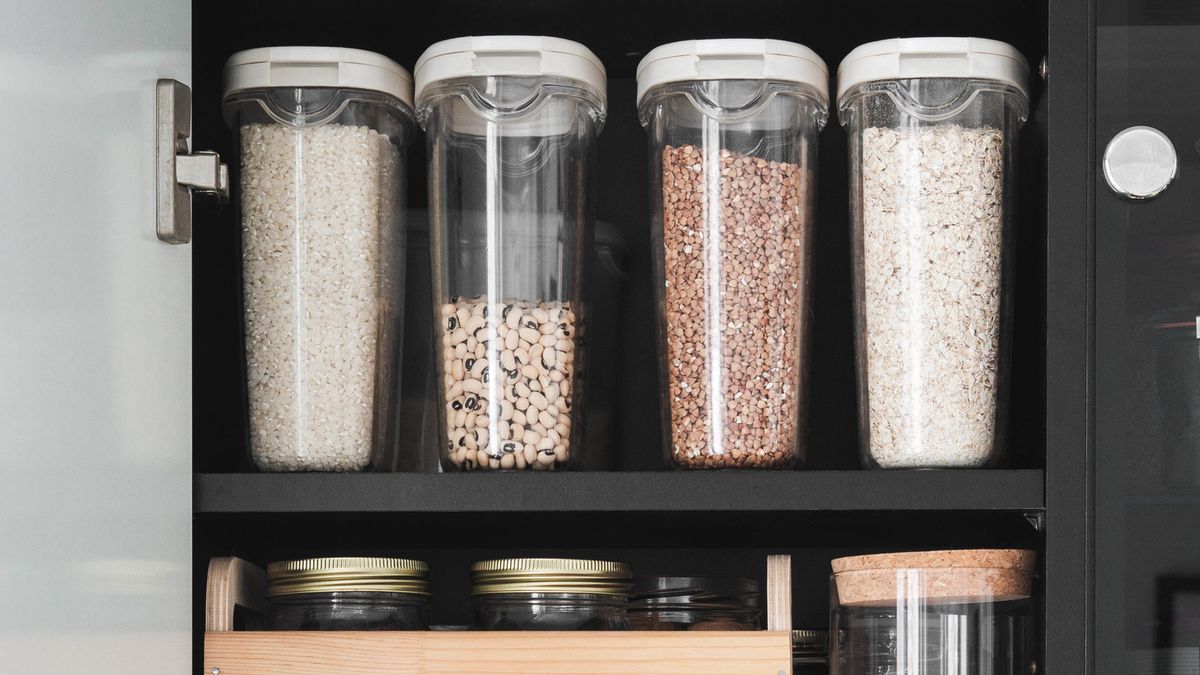 Las cestas por temáticas te ayudarán a economizar el espacio